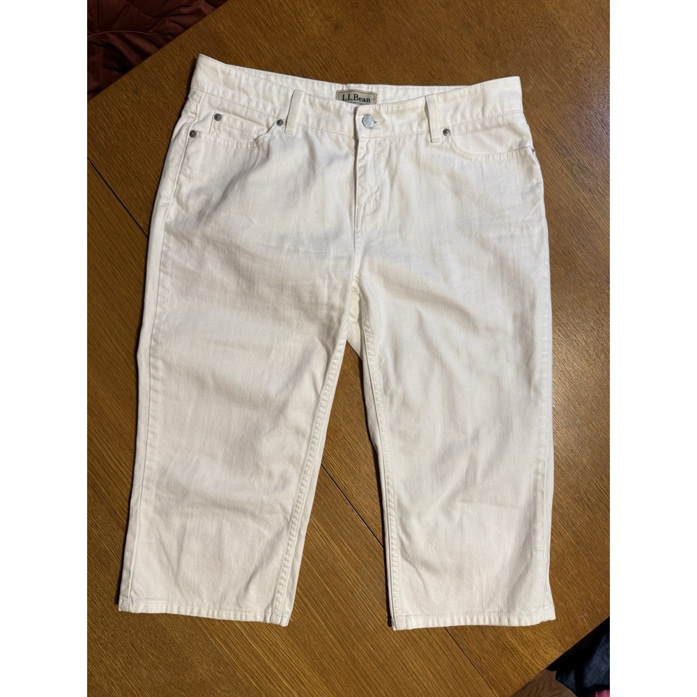 L.L. Bean Favorite Fit Straight Capri Pants Women's 14P White Stretch Denim